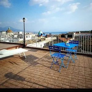 Bed & Breakfast La Casa Sui Tetti, Napoli